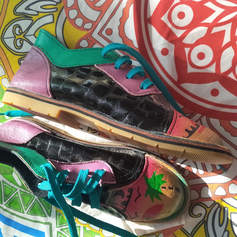 Unique Leather patchwork shoe 7 - Picture 4 of 6